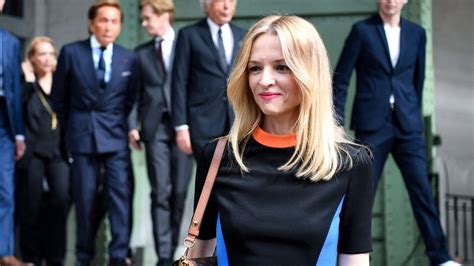 christian dior shareholders|delphine arnault daughter.